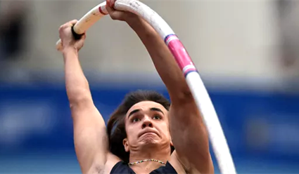 Александр Соловьев стал победителем командного чемпионата России в прыжках с шестом