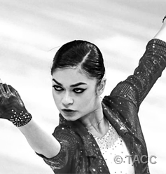 ISU: Фигуристка Аделия Петросян выступит в показательных выступлениях на Олимпийских играх в Италии